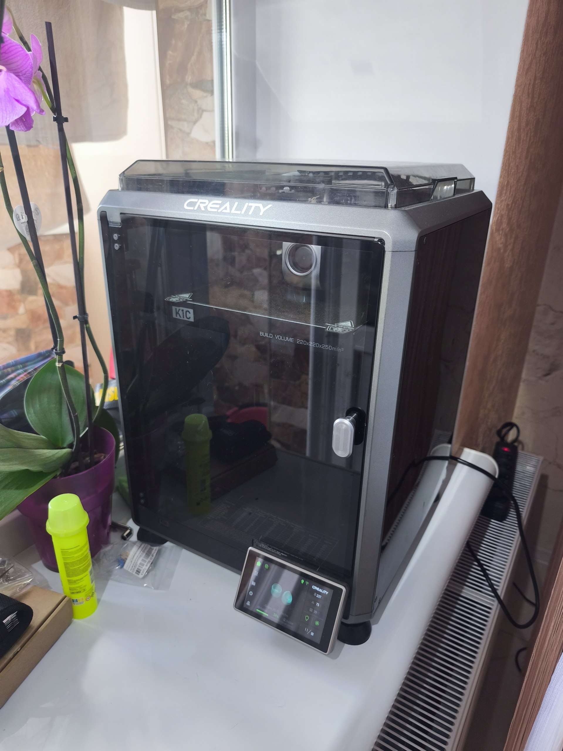 3D-принтер Creality на робочому столі